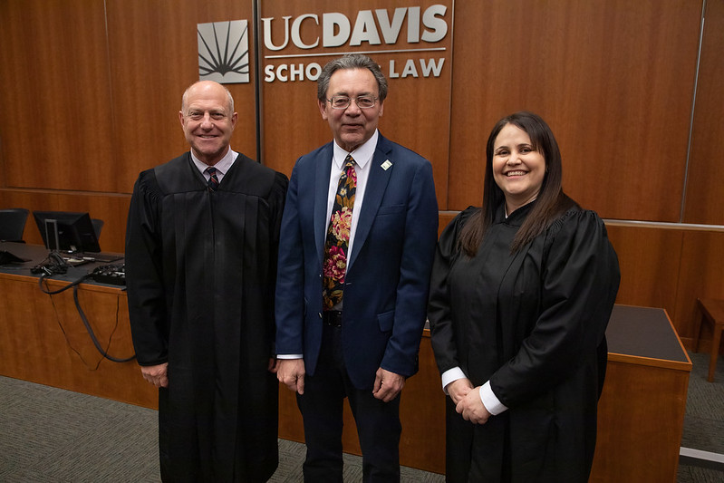 Judge Larry Brown '89 with Dean Kevin R. Johnson and Judge Ana de Alba