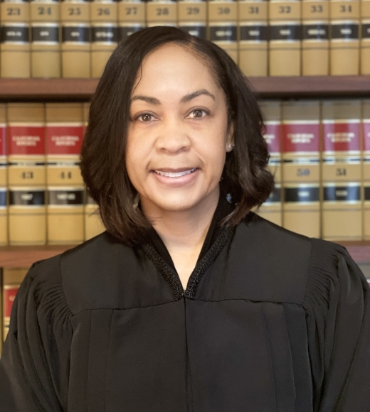 Headshot of Stacy Boulware Eurie '95.