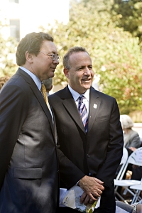 Dean Kevin R. Johnson with then-state Senate President pro Tempore and future Sacramento Mayor Darrel Steinberg '84 at the 2010 King Hall expansion grand opening.